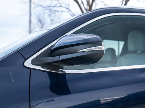 Used 2016 Toyota Highlander Limited image 14