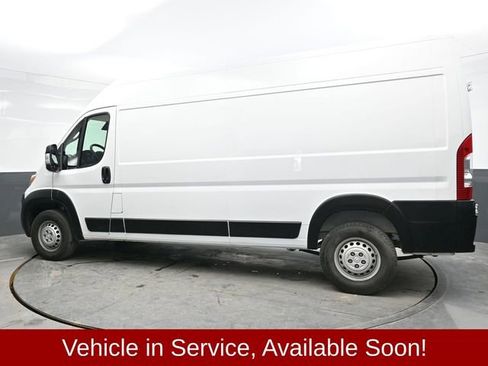 Used 2025 RAM ProMaster 2500 w/ Convenience Group image 4