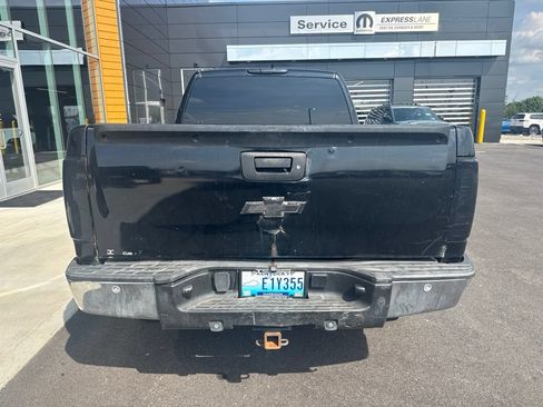 Used 2011 Chevrolet Silverado 1500 LT w/ All-Star Edition AWD/4WD image 6