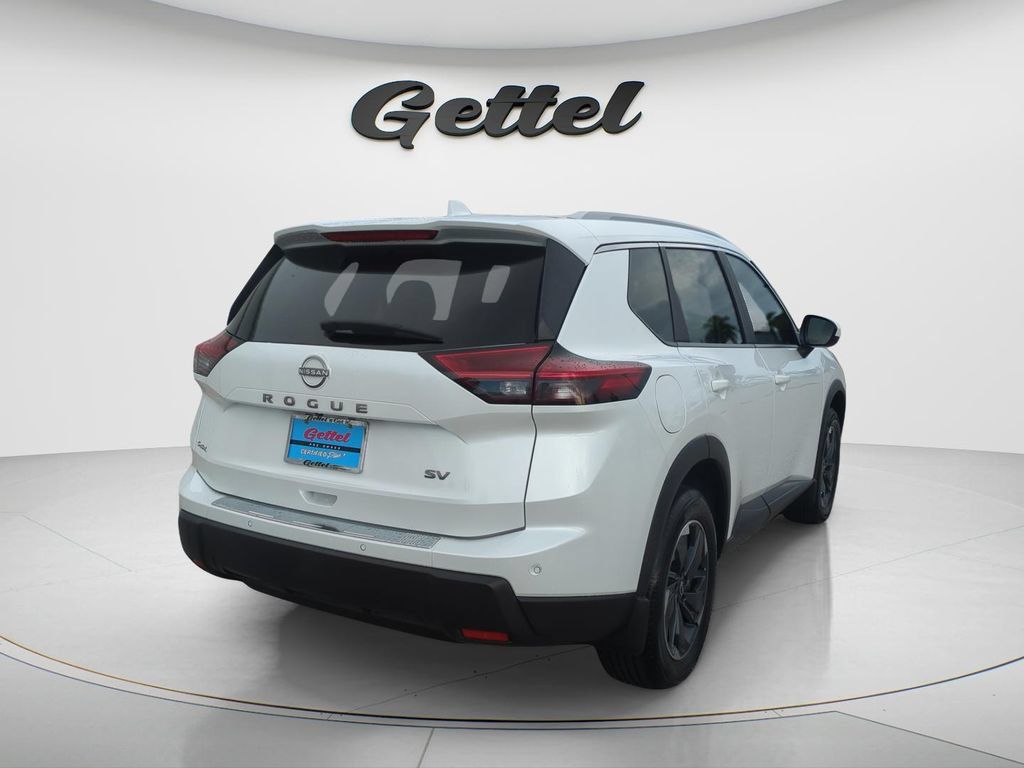 Certified 2024 Nissan Rogue SV w/ SV Premium Package FWD image 5