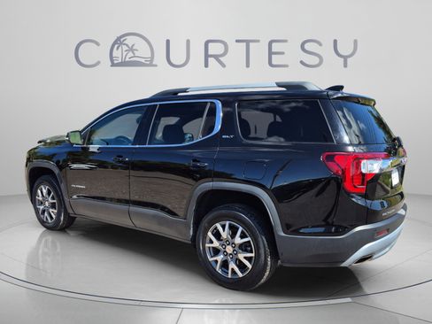 Used 2023 GMC Acadia SLT FWD image 5