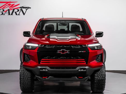 Used 2026 Chevrolet Colorado ZR2 w/ Technology Package AWD/4WD image 8