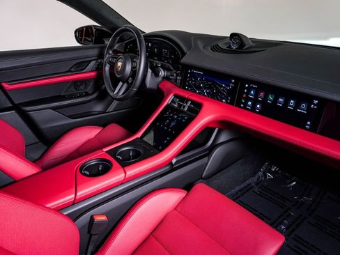 Certified 2023 Porsche Taycan GTS image 14