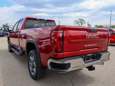 New 2026 GMC Sierra 3500 SLT image 30
