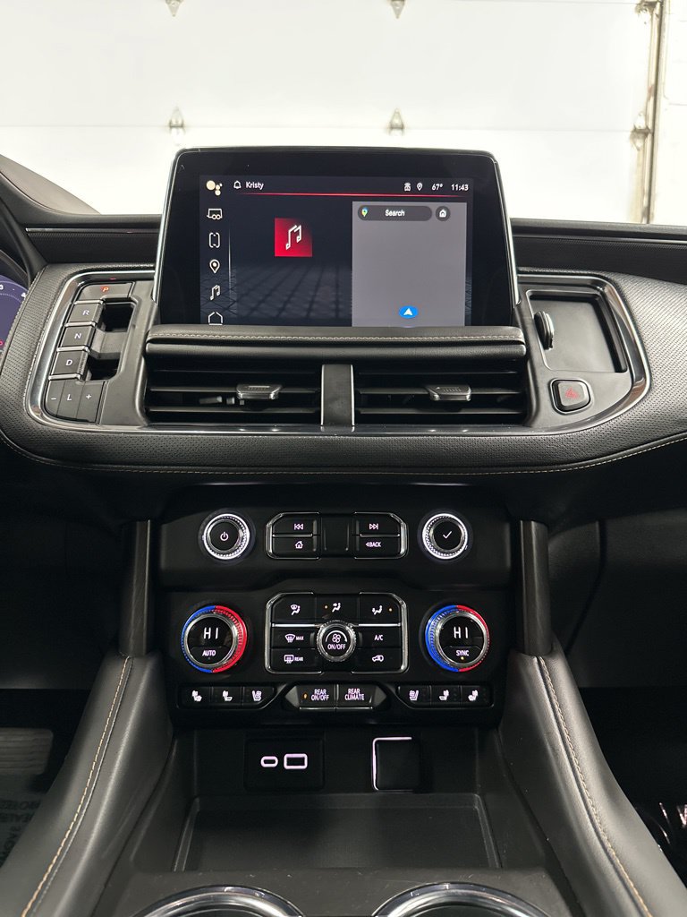 Used 2024 GMC Yukon AT4 w/ Technology Package AWD/4WD image 24