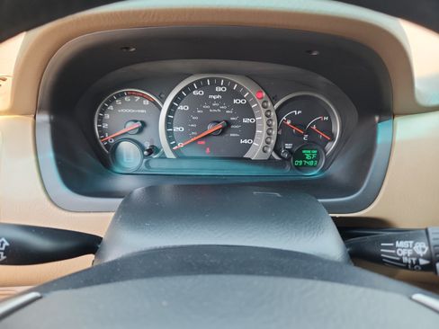 Used 2004 Honda Pilot EX image 10