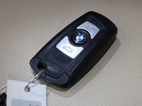Used 2014 BMW 328i xDrive Sedan AWD/4WD image 34