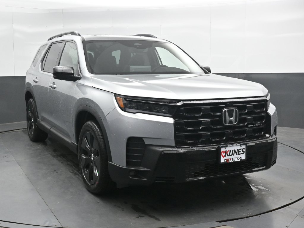 New 2026 Honda Pilot Black Edition image 4