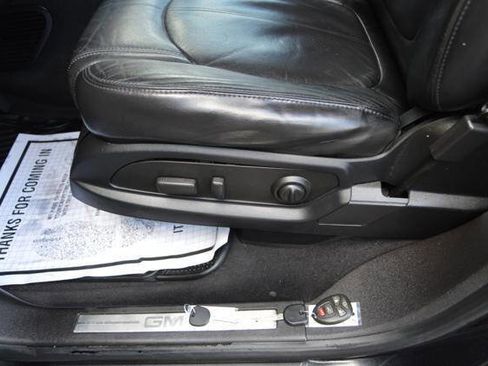 Used 2012 GMC Acadia SLT image 35