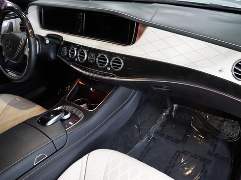 Used 2016 Mercedes-Benz Maybach S 600 image 26