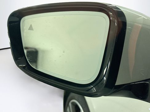 Used 2023 BMW 330i xDrive Sedan w/ Premium Package AWD/4WD image 16