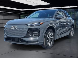 New 2025 Audi Q6 e-tron Premium Plus video 1