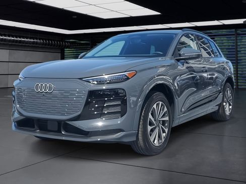 New 2025 Audi Q6 e-tron Premium Plus image 1