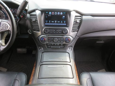 Used 2016 Chevrolet Suburban LTZ AWD/4WD image 15