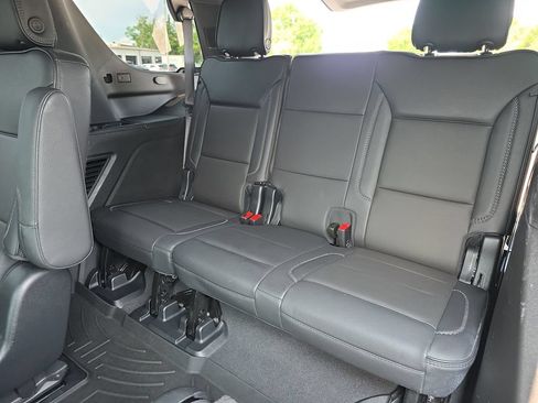 Used 2023 GMC Yukon Denali AWD/4WD image 34