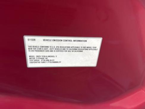 Used 2023 Tesla Model Y Performance AWD/4WD image 27
