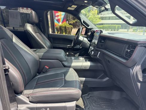 Used 2022 Ford Expedition Limited AWD/4WD image 28