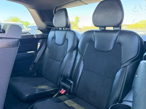 Used 2019 Volvo XC90 T6 R-Design w/ Advanced Package AWD/4WD image 9