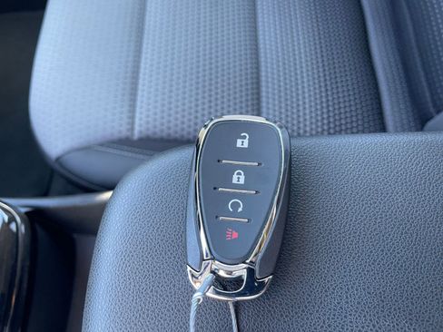 Used 2025 Chevrolet Trax LT image 22