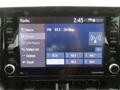 Used 2022 Toyota Corolla Cross XLE FWD image 26