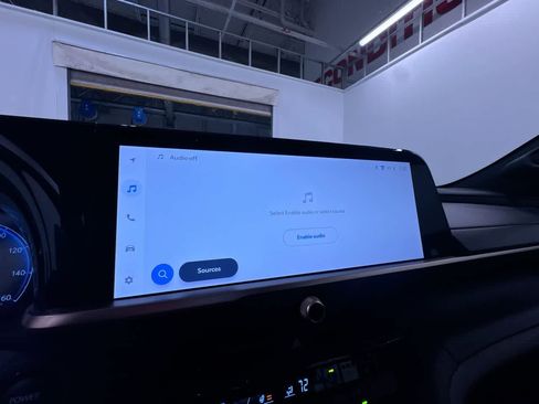 Used 2023 Toyota Crown XLE image 24