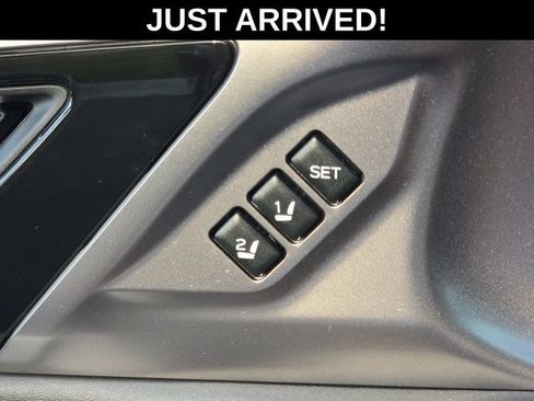 Used 2025 Subaru Outback Limited w/ Popular Package #2 AWD/4WD image 15
