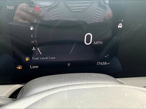 Certified 2024 Buick Encore GX Preferred FWD image 13