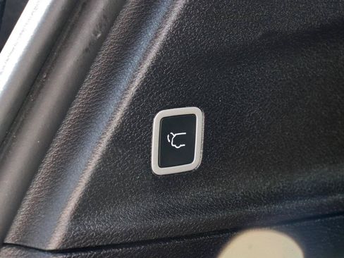 Used 2026 Chrysler Pacifica Select FWD image 63