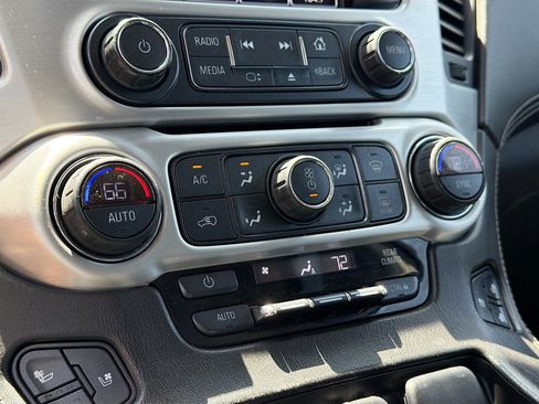 Used 2017 GMC Yukon SLT RWD image 12