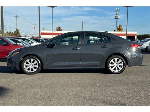 Used 2023 Toyota Corolla LE image 9