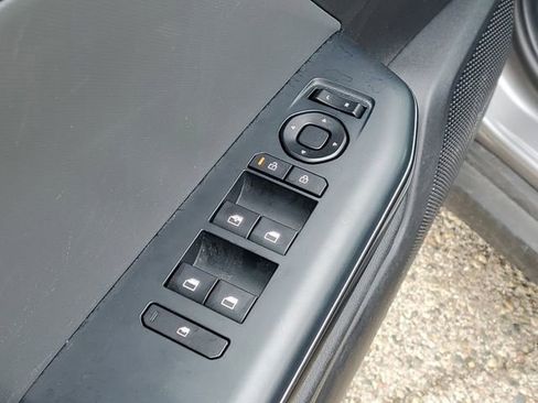 Used 2025 Kia K4 FWD image 9