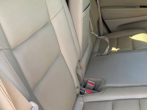 Used 2019 Jeep Grand Cherokee Limited image 23