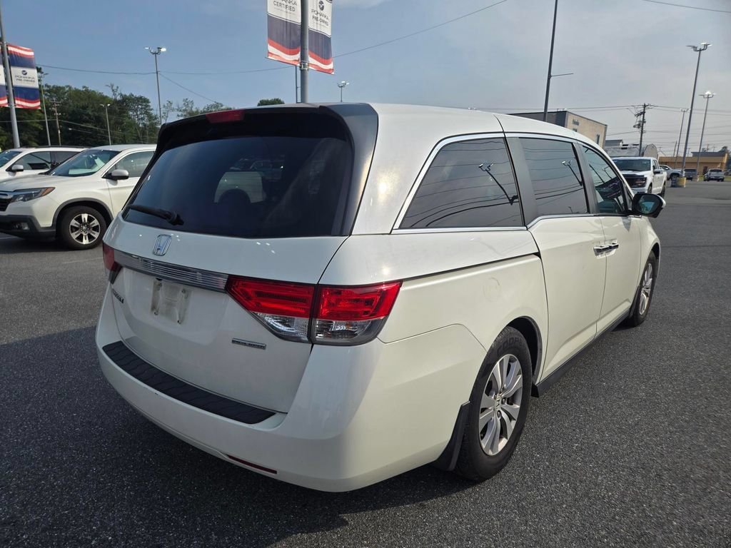 Used 2016 Honda Odyssey SE image 5