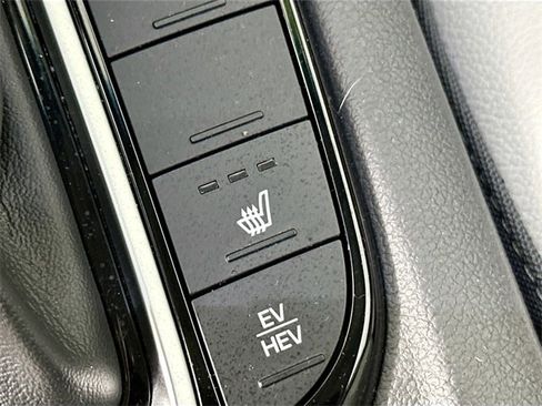 Used 2022 Hyundai Ioniq Limited image 18