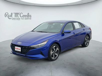 Used 2023 Hyundai Elantra SEL w/ Convenience Package