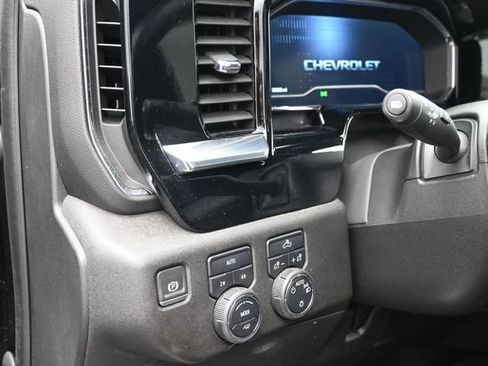 Used 2023 Chevrolet Silverado 1500 LT AWD/4WD image 11