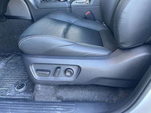 Used 2025 Toyota 4Runner Limited image 18