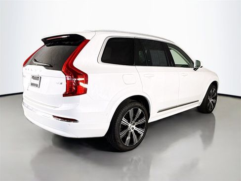 Certified 2025 Volvo XC90 B6 Plus w/ Protection Package Premier image 7