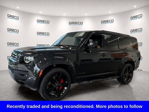 Used 2024 Land Rover Defender 130 X-Dynamic SE AWD/4WD image 3