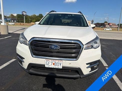 Used 2022 Subaru Ascent Limited w/ Technology Package AWD/4WD image 2