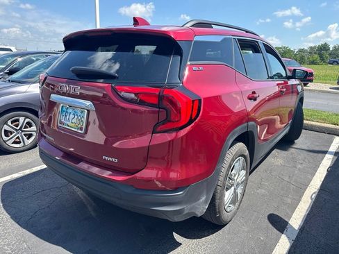 Used 2020 GMC Terrain SLE w/ Driver Convenience Package AWD/4WD image 4
