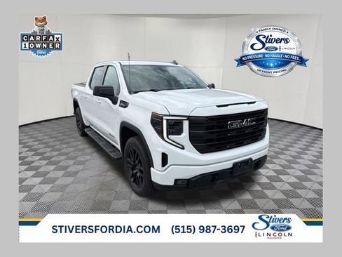 Used 2022 GMC Sierra 1500 Elevation w/ Preferred Package AWD/4WD image 1
