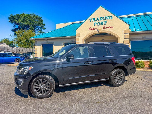 Used 2019 Ford Expedition Limited w/ Equipment Group 301A AWD/4WD image 3