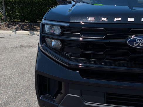 Certified 2025 Ford Expedition Active RWD image 9