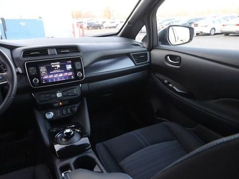 Certified 2024 Nissan Leaf SV Plus image 25