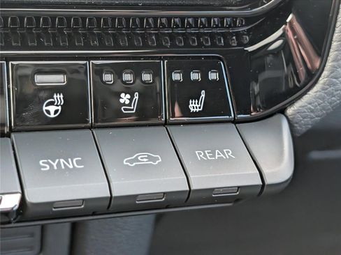 Used 2025 Toyota Land Cruiser w/ Premium Package image 27