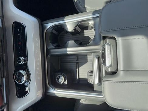 New 2026 Ford Expedition Active RWD image 14