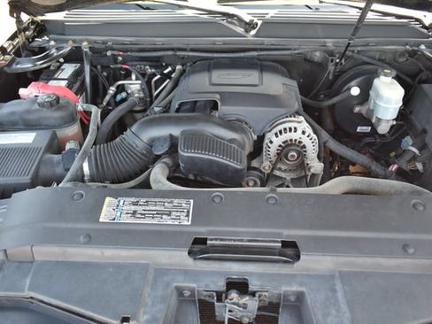 Used 2009 Chevrolet Tahoe LTZ AWD/4WD image 49