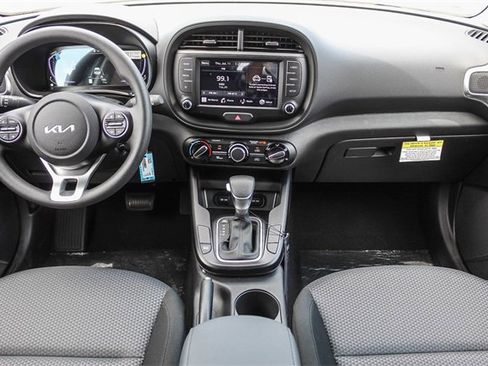 New 2025 Kia Soul LX w/ LX Technology Package image 13