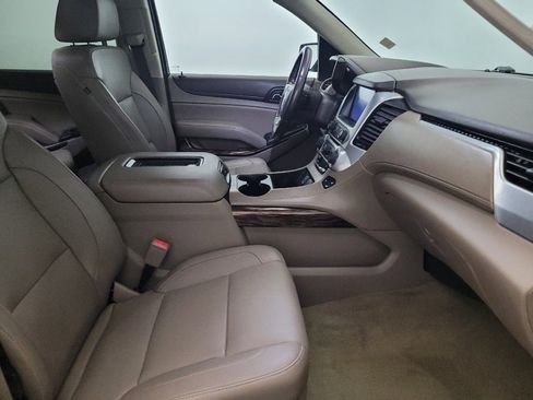 Used 2017 GMC Yukon SLT w/ Premium Edition AWD/4WD image 21